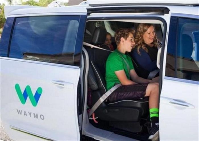 发展智能汽车，我们需要从即将入华的Waymo身上学些什么？