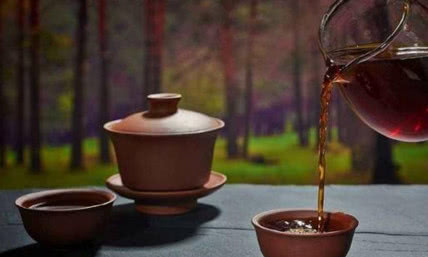 为什么用左手倒茶,右手倒酒?中国的礼仪文化你了解吗