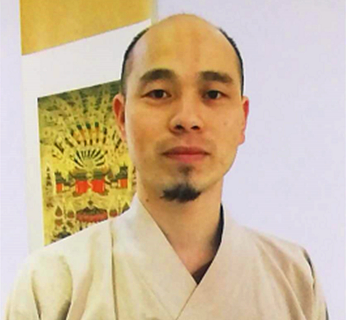 苏州橄榄核雕十大名家之-王世军