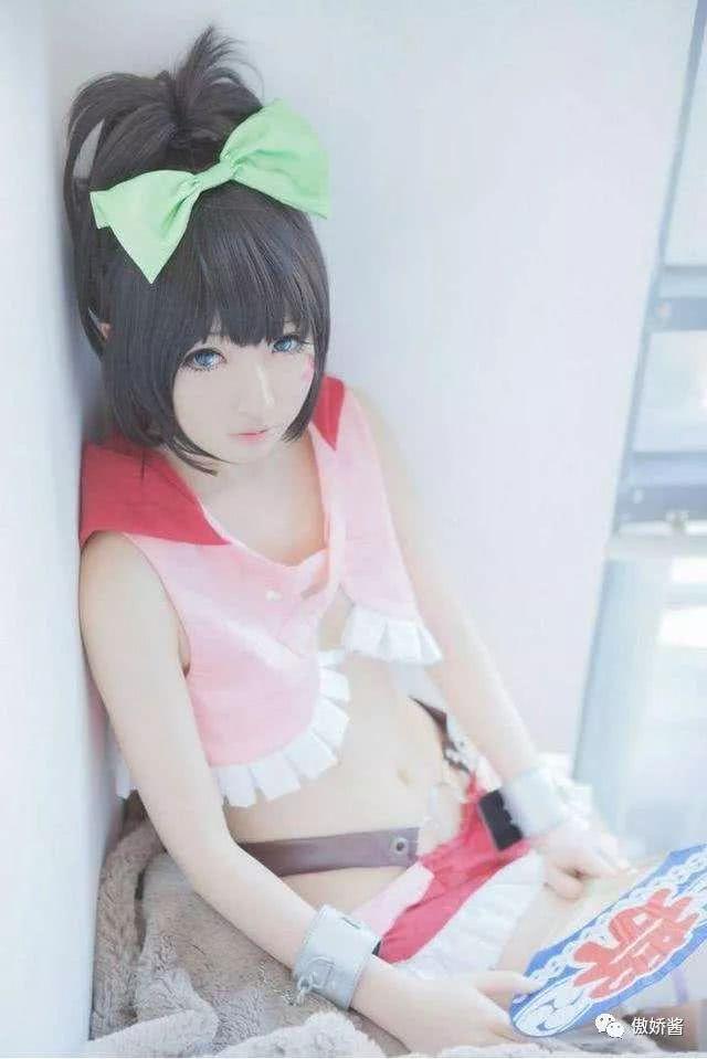 男生初次女装Cosplay，怎么才能装的像经常COS