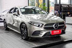 外观家族设计 动力2.0T 奔驰A 220 L 4MATIC你心动吗