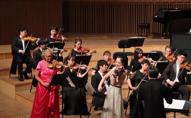 耶拉诗比特科娃、柳倩双小提琴音乐会12日在哈尔滨音乐厅举行