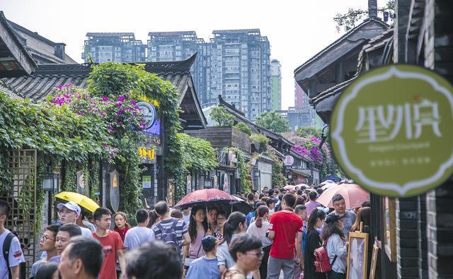 唯美浪漫！国内这3个地方特别适合情侣一起出游，都去过的人不多
