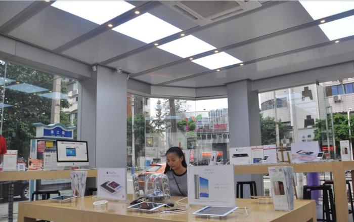 官网买手机和实体店哪个便宜