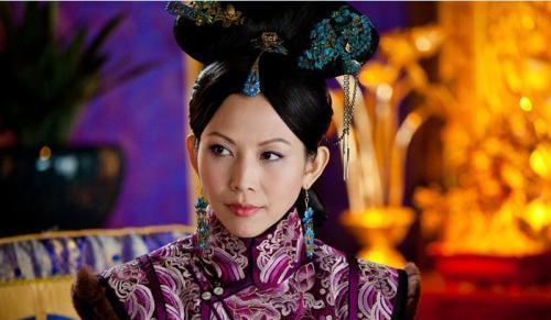 清朝首位享受皇帝待遇的皇后，11岁入主中宫，获得独一无二的谥号