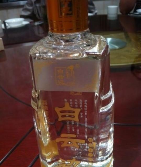 薪资低买不起名酒？试试4款，好喝价还不高，关键是纯粮酒