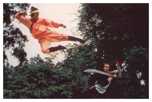 84年武打片《浪子燕青》取材于传统评书，主角是全国翻子拳亚军