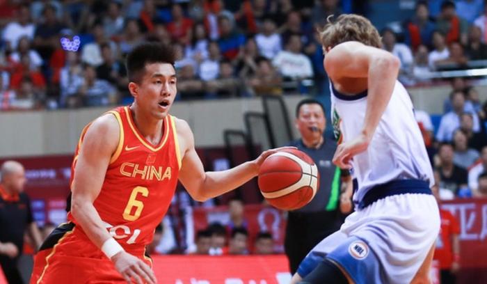 中国男篮：赵继伟一场比赛力证自己，辽篮双子星锁定世界杯大名单