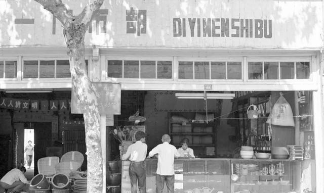 30年踏遍大街小巷，这位意大利摄影师用镜头记录80年代中国风貌