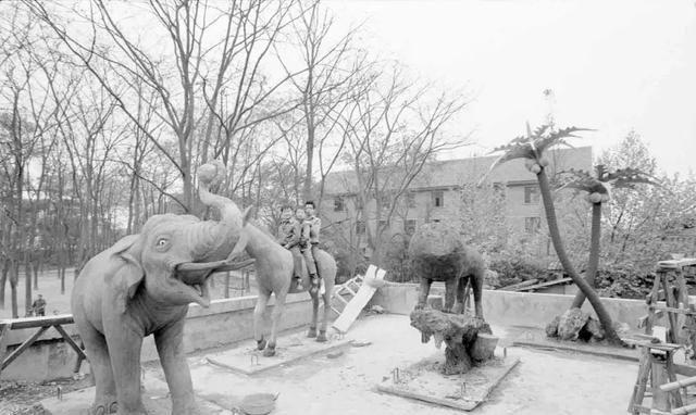 30年踏遍大街小巷，这位意大利摄影师用镜头记录80年代中国风貌