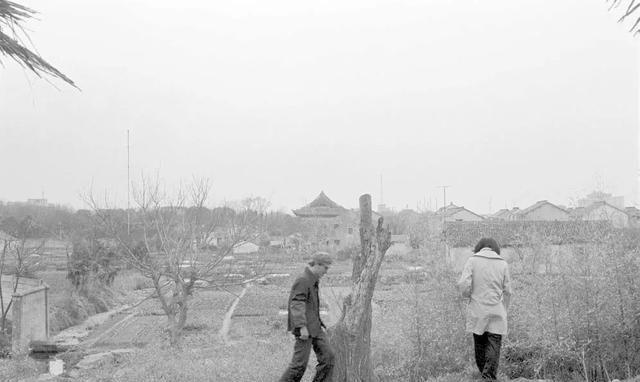 30年踏遍大街小巷，这位意大利摄影师用镜头记录80年代中国风貌