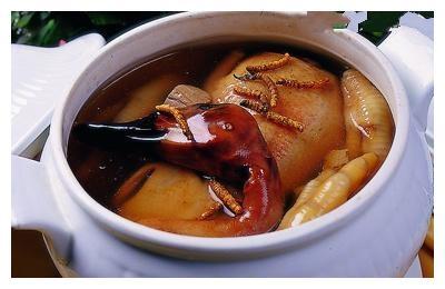 精选美食：辣子煎豆腐，人参焖鸭子，蒜蓉粉丝虾，酱爆西葫的做法