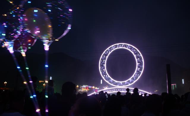 西安人不知道的西汤峪，太白山脚下，“太白山之眼”喷泉拔地而起