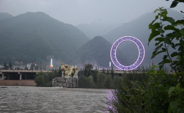 西安人不知道的西汤峪，太白山脚下，“太白山之眼”喷泉拔地而起