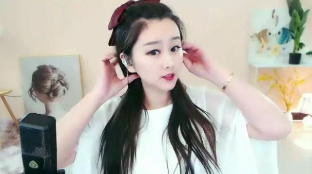天生一副好嗓子，李先生盛赞菲儿，YY底蕴最强女主播