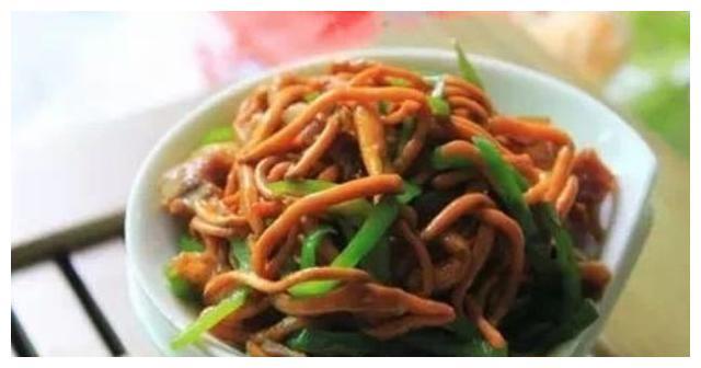 虫草花怎么吃？凉拌热炒还煲汤，快来学几招