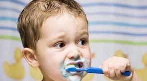 换牙期儿童怎样让牙齿长得整齐？做到这5点，孩子牙齿亮晶晶