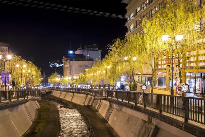 日本三大名汤之下吕温泉，2天1夜吃住玩给你安排的明明白白