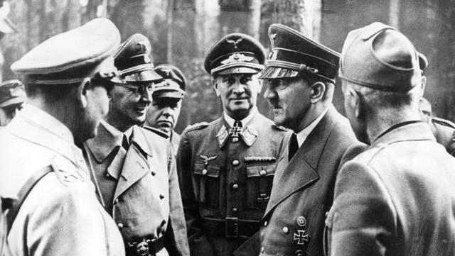 二战德国有没有翻盘机会，希特勒是如何决定的，为何最终失败？