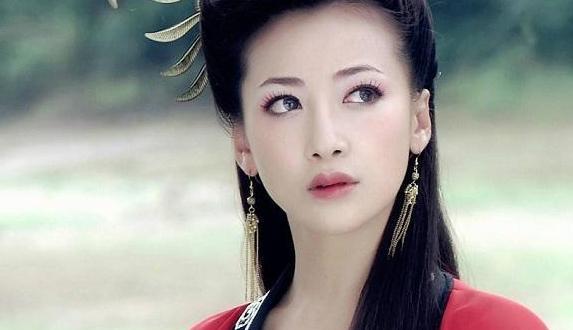 《活佛济公》隐藏众多美人，范文芳不及馨子，第一是回归的她！
