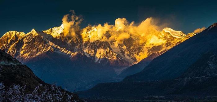 中国最著名的十座大山，爬过三座算合格，全爬过就太牛了