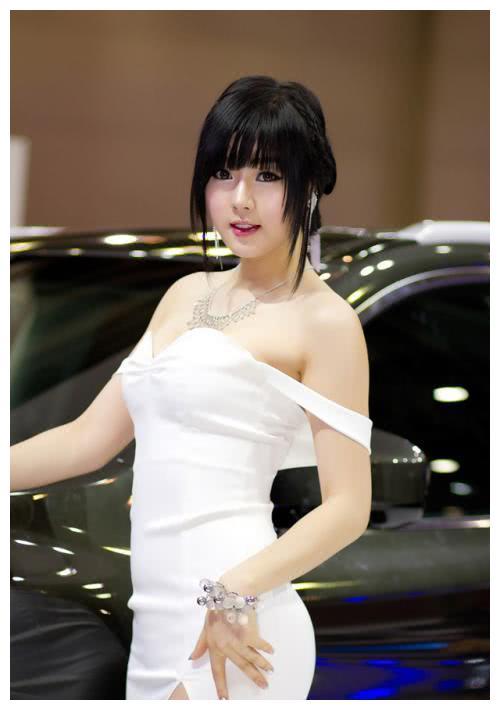 韩国顶级车模，国际车展“宠儿”，为讴歌站台，迷倒众生