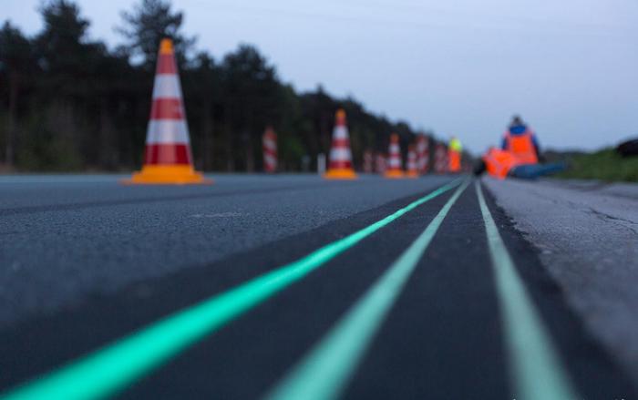 时速超过120公里！中国将建首个智慧高速，路面发电外加无人驾驶