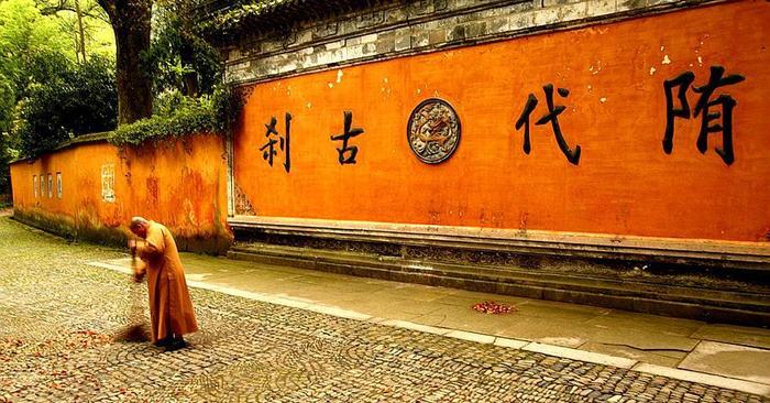 浙江台州最“干净”的寺庙，吃饭管饱只需2块钱一位，游客：良心