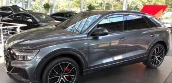 奥迪再亮全新SUV，车长近5米比卡宴霸气，有它，谁还看宝马X6