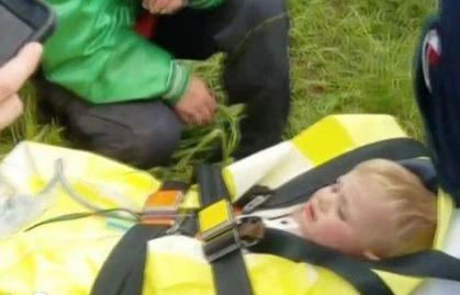 失踪3天 美国1岁男童被发现紧攀悬崖顽强生存