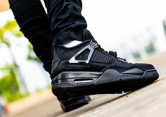 黑猫换装回归，Air Jordan 4「Black Cat」或将年末登场 ！