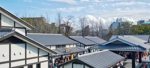 日本著名三大名城之一，又被称为银杏城，因熊本熊闻名世界