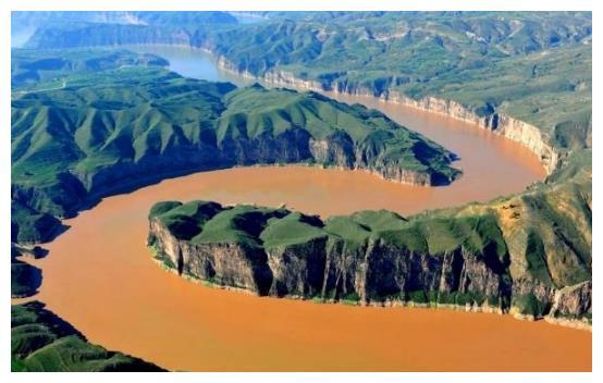 中国“黄河水”如此浑浊，却能养活大量鱼类，鱼儿是怎样生存的？