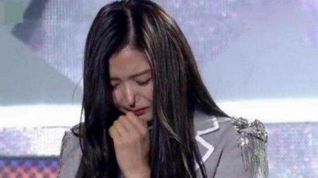 又一个韩国女星整容失败，比“鼻子捏扁”更惨，鼻孔透明会发光！