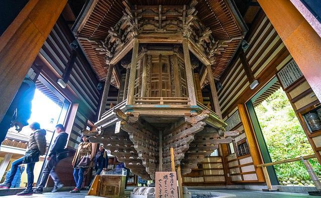 日本镰仓长谷寺庭院，到底藏有几座良缘地藏石像，你全都找到了么