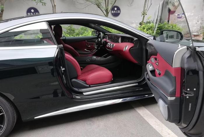 2019款奔驰S63 AMG轿跑：它是一台高性能版的S级轿跑车