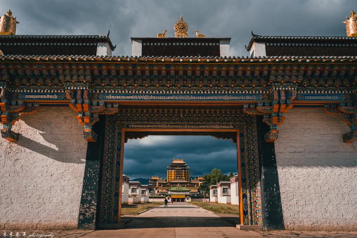 阿坝县的人文片段 格尔登寺与各莫寺以及周边采风