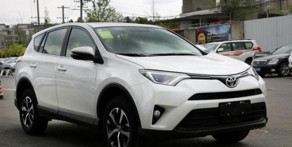 探界者和RAV4哪个好？