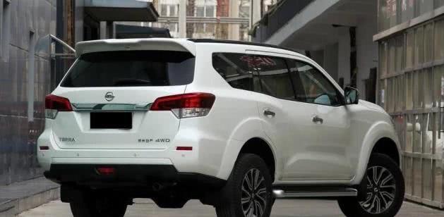 日产中型suv，轴距2米85带后差速锁，还是非承载式车身