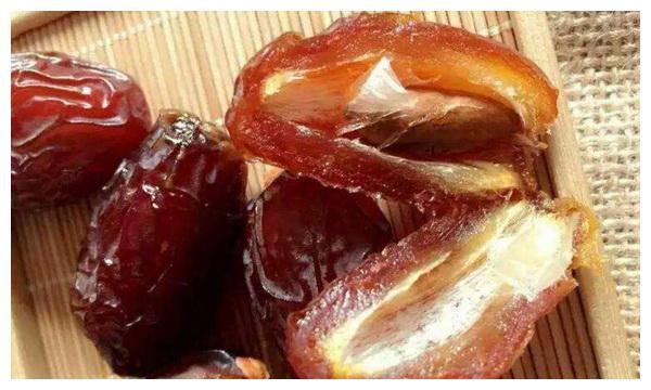 迪拜人热爱的椰枣，为何中国人却不爱吃？原因有三点