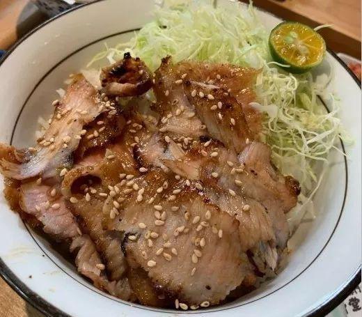 吃遍大连丨这些日式定食简洁却不简略，让你吃饱每一餐~