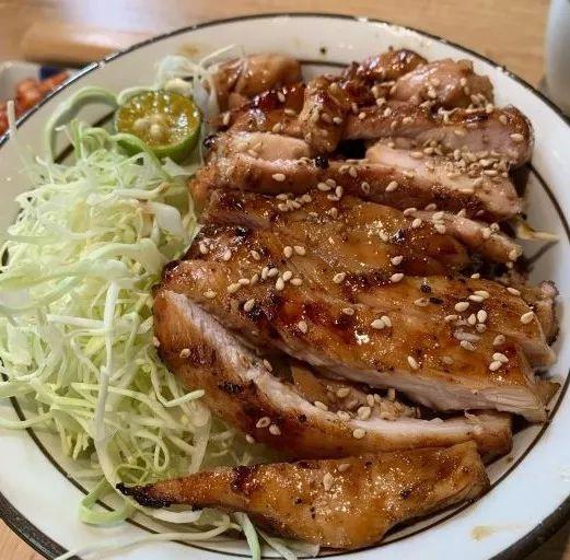 吃遍大连丨这些日式定食简洁却不简略，让你吃饱每一餐~