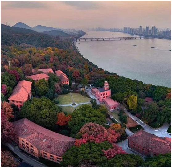 “十大风景最美的大学”，有你的母校吗？