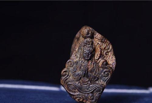 孙老师：越南的芽庄沉香、惠安沉香、富森红土都有何特点？