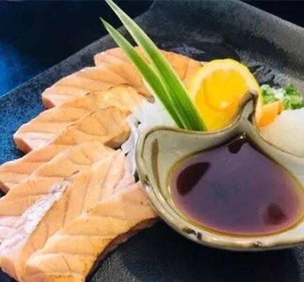 吃遍大连丨这些日式定食简洁却不简略，让你吃饱每一餐~