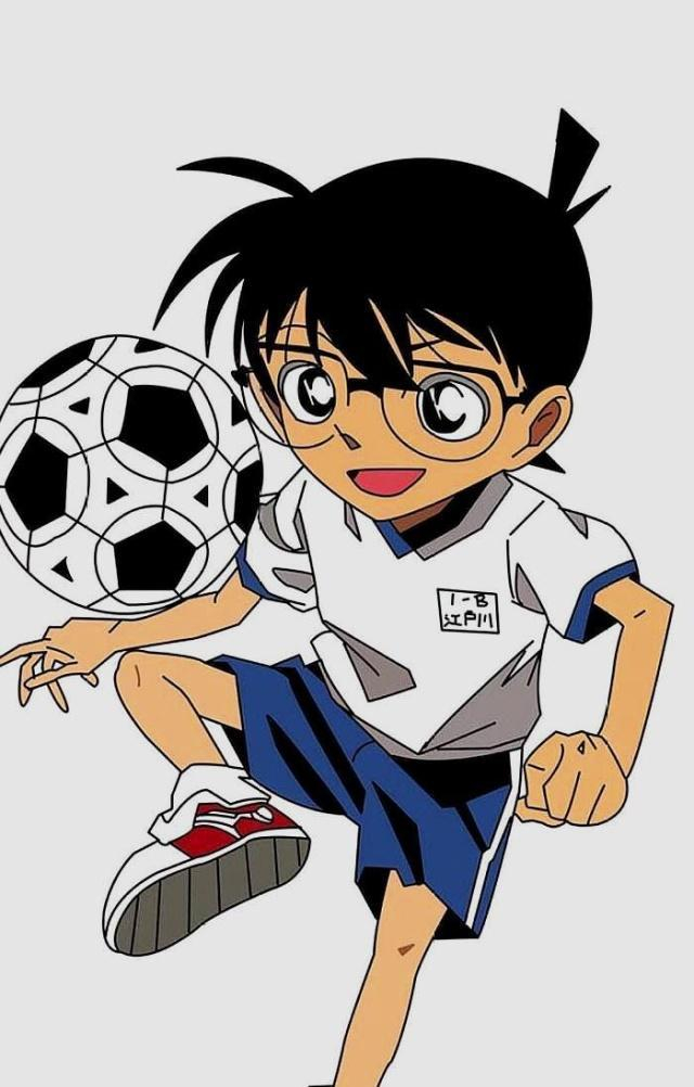 柯南贝尔摩德曾经为救柯南，被琴酒用枪指着头，不惜与组织闹翻