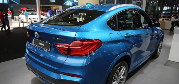 全新宝马 BMW X4 双门轿跑车，将亮相深圳十一车展！