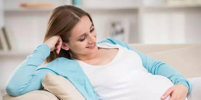 怀孕期间有这4个表现，多半是怀了个“捣蛋鬼”，孕妈要多费心了