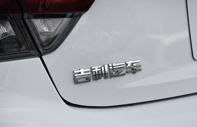 还看510？这大牌出品的SUV，光造型就更大，满油跑700km，不到6w