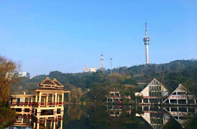 21世纪自贡市适合情人旅游的景区,你推荐哪个?